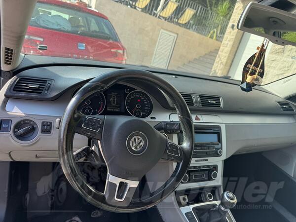 Volkswagen - Passat - 1.6 tdi