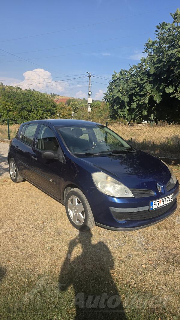 Renault - Clio - 1.5 DCI