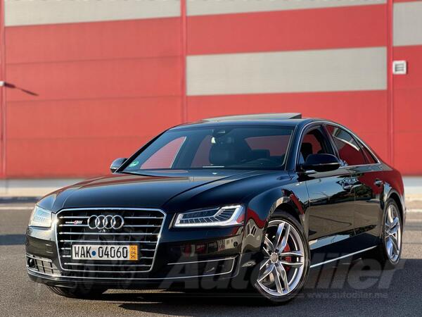 Audi - S8