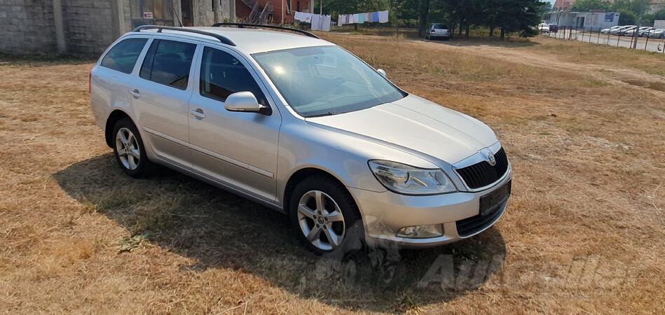 Škoda - Octavia - 16