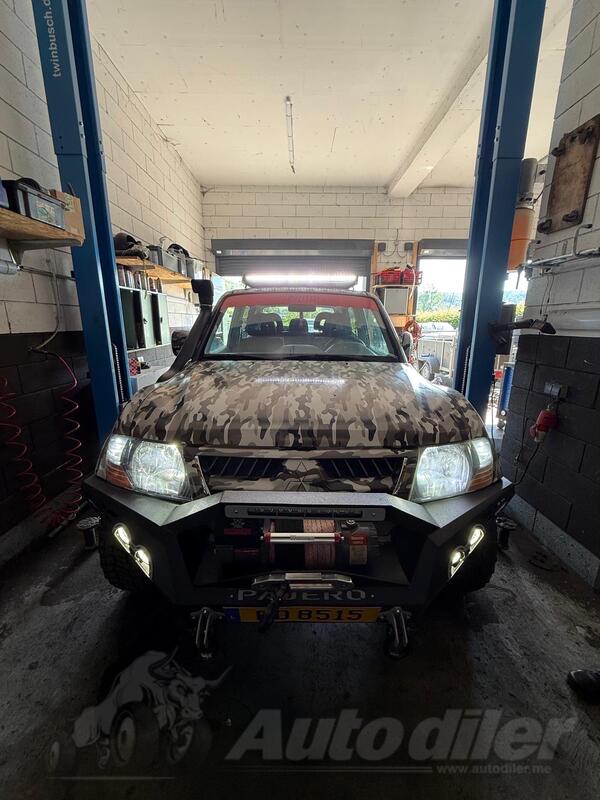 Mitsubishi - Pajero - 3.2
