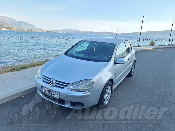 Volkswagen - Golf 5 - 1.9 TDI