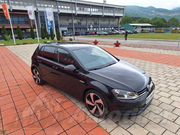 Volkswagen - Golf 7 - 1.6 TDI