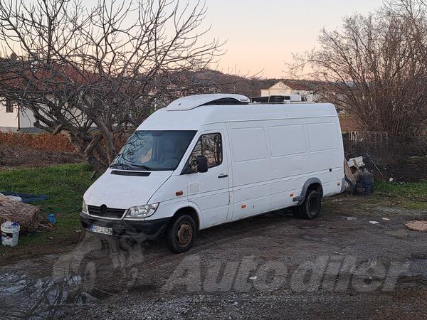 Mercedes Benz - sprinter 413