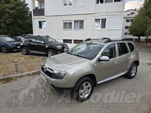 Dacia - Duster - 1,5 DCI 4X4 LAURETA ORIGINAL 195418 KM
