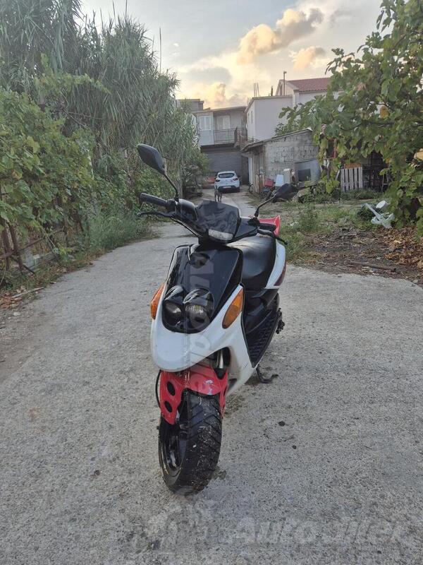 Yamaha - mbk2