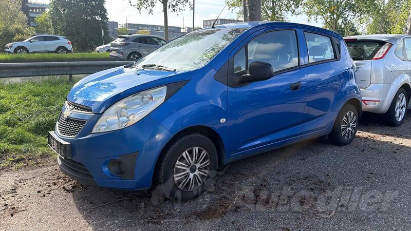 Chevrolet - Spark - 1.2 benz