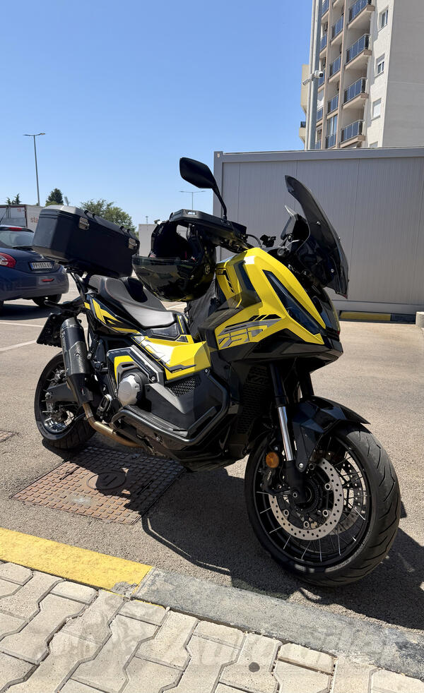 Honda - X adv