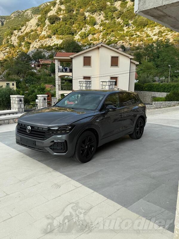 Volkswagen - Touareg