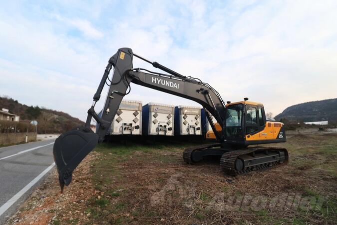 Hyundai - R215 L Hammer Line Klima 22t 2025 Novo