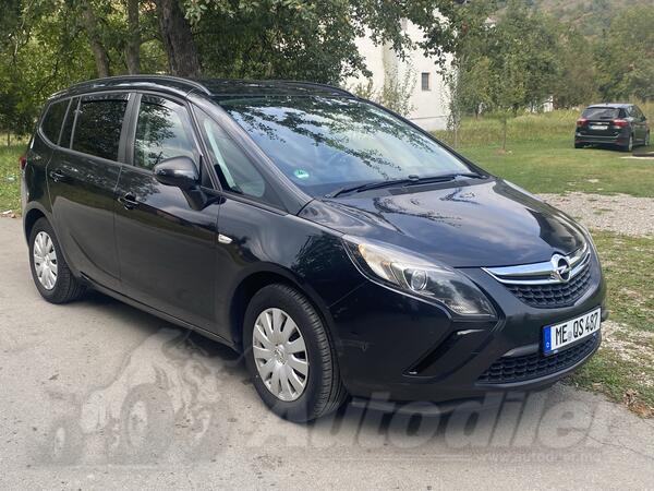 Opel - Zafira Tourer - 2.0cdti