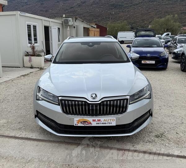 Škoda - Superb - 2.0 TDI AUTOMATIK 06/2022g