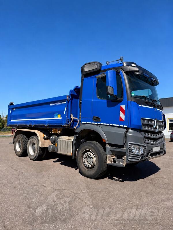 Mercedes Benz - AROCS