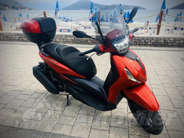 Piaggio - Beverly 300s HPE