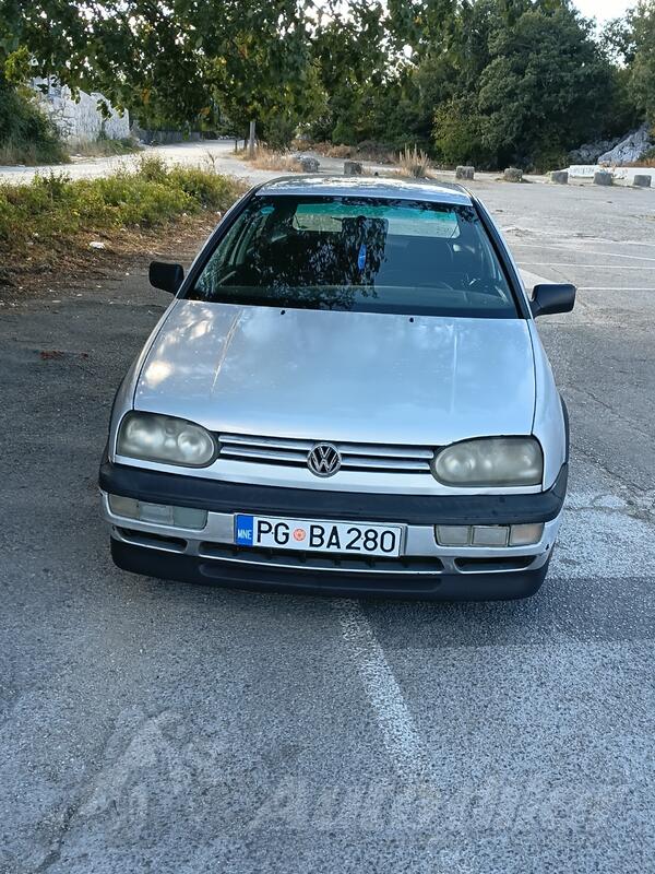 Volkswagen - Golf 3 - 1.6 74kw GT