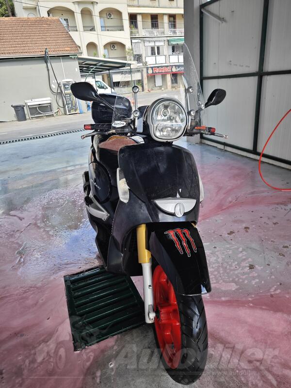 Aprilia - Scarabeo 250ie