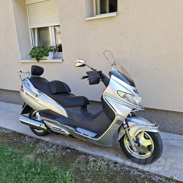 Suzuki - BURGMAN 400