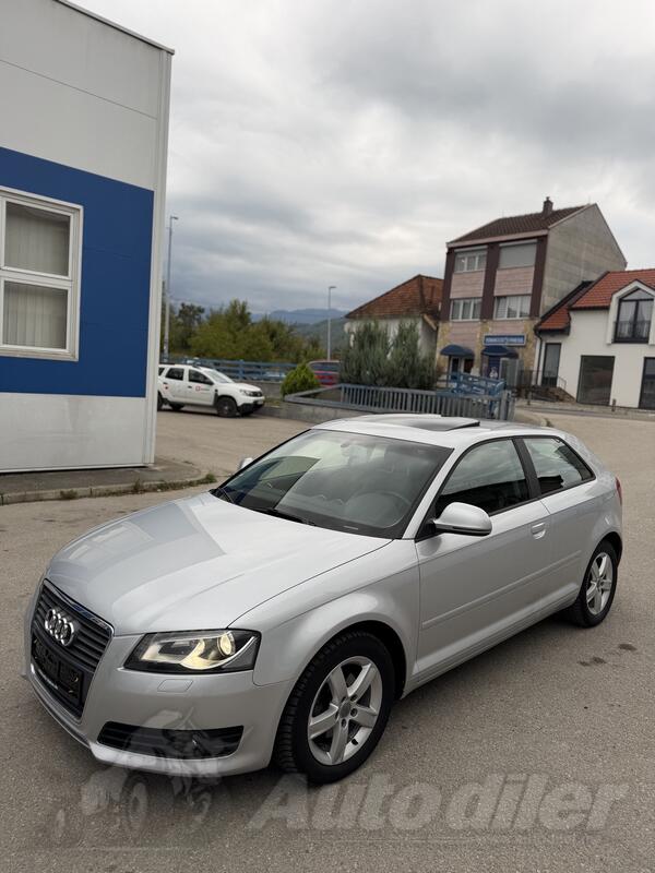 Audi - A3 - 1.6 TDI 77KW S-TRONIC !