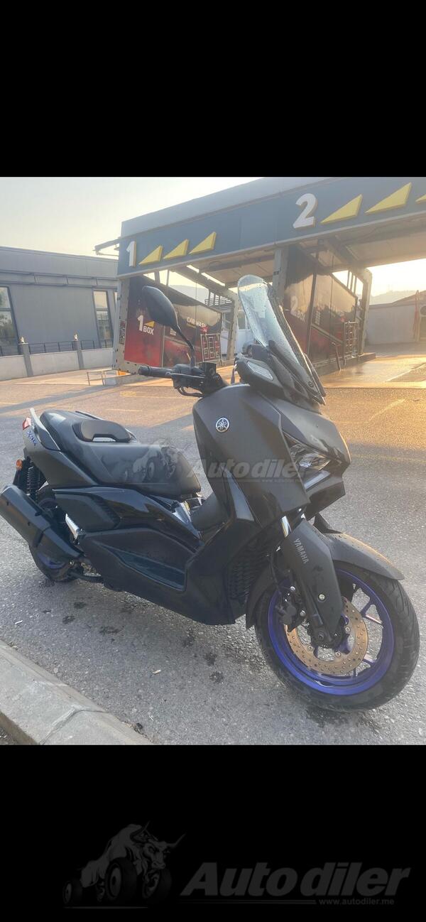 Yamaha - X MAX
