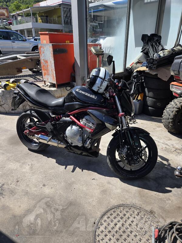 Kawasaki - er6n