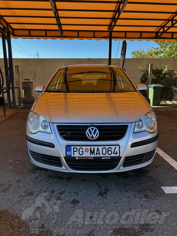 Volkswagen - Polo - 1.422/51