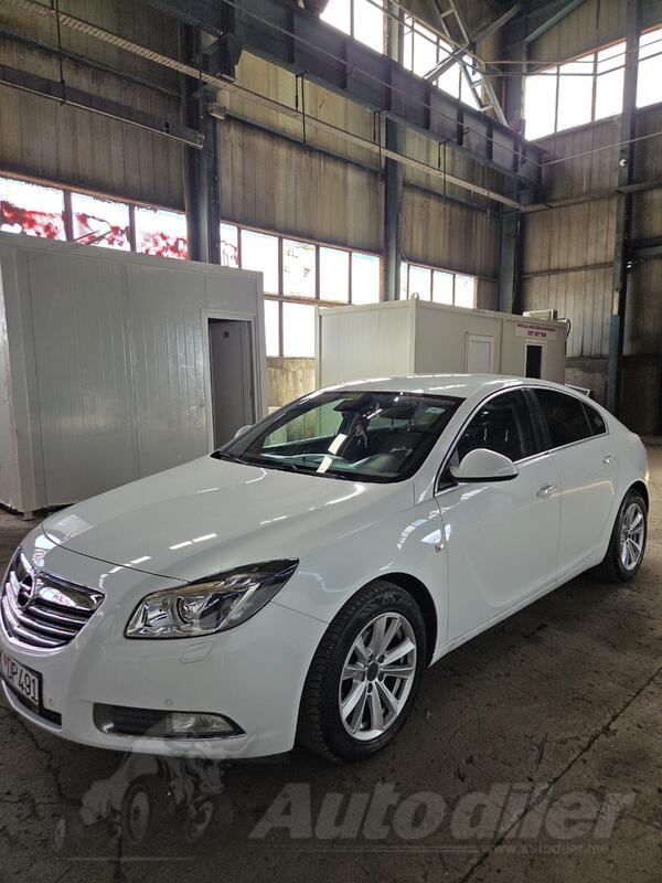Opel - Insignia - 2.0