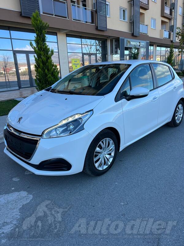 Peugeot - 208 - 15hdi