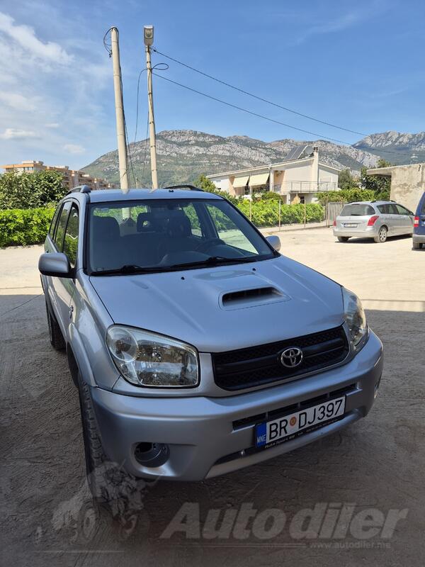 Toyota - RAV 4 - 2.0