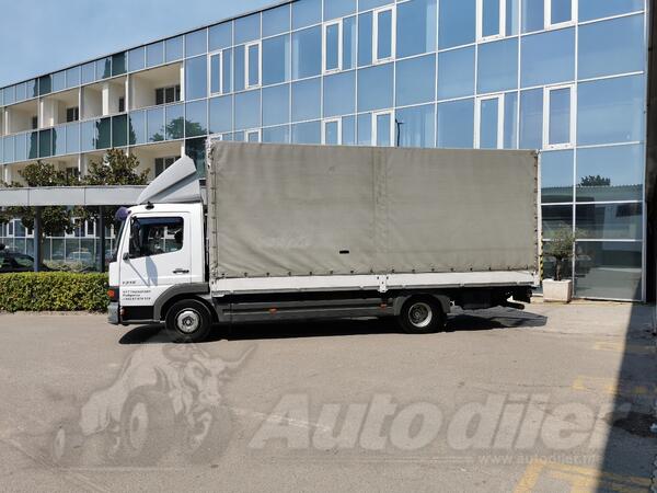 Mercedes Benz - atego 818