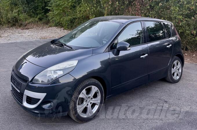 Renault - Scenic