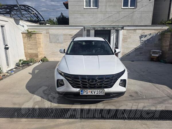 Hyundai - Tucson - 1.6 benzin