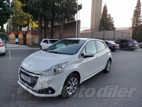 Peugeot - 208 - 1.5 HDI