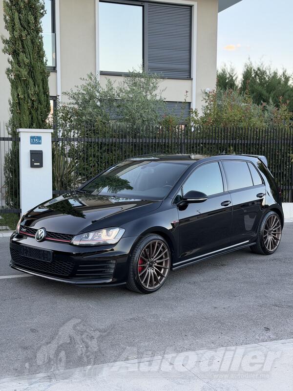 Volkswagen - Golf 7 - GTI