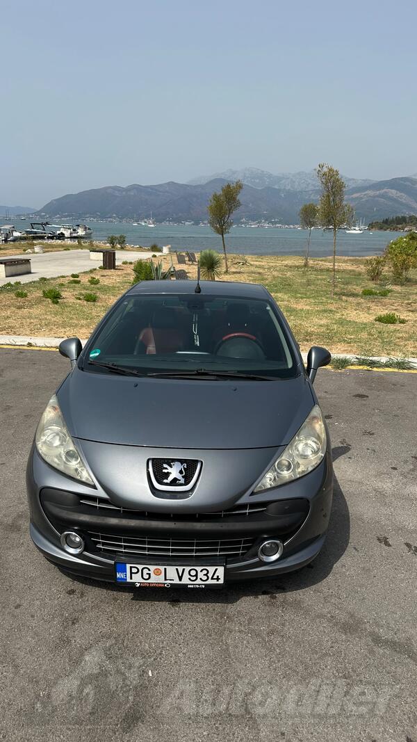 Peugeot - 207 - 1.6 HDI