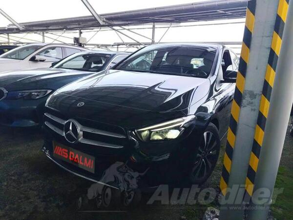 Mercedes Benz - B 180 - d 2.0 8G-Tronic FULL-LED VIRTUAL COCKPIT Navigacija Kamera ParkAssist