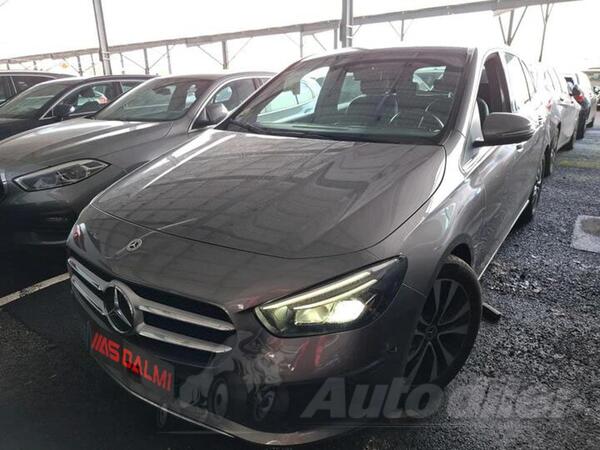 Mercedes Benz - B 180 - d 2.0 8G-Tronic FULL-LED VIRTUAL COCKPIT Navigacija Kamera ParkAssist