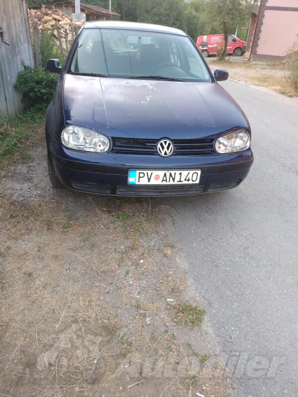 Volkswagen - Golf 4