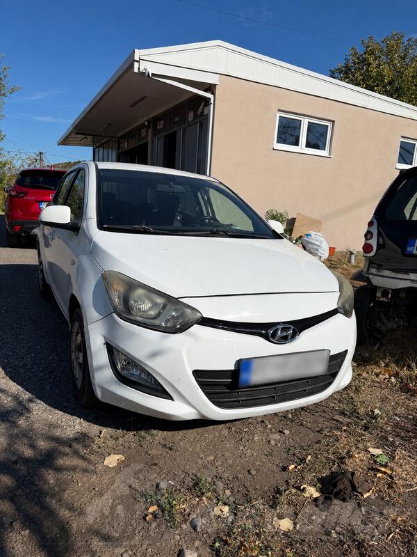 Hyundai - i20 - 1.4 Benz