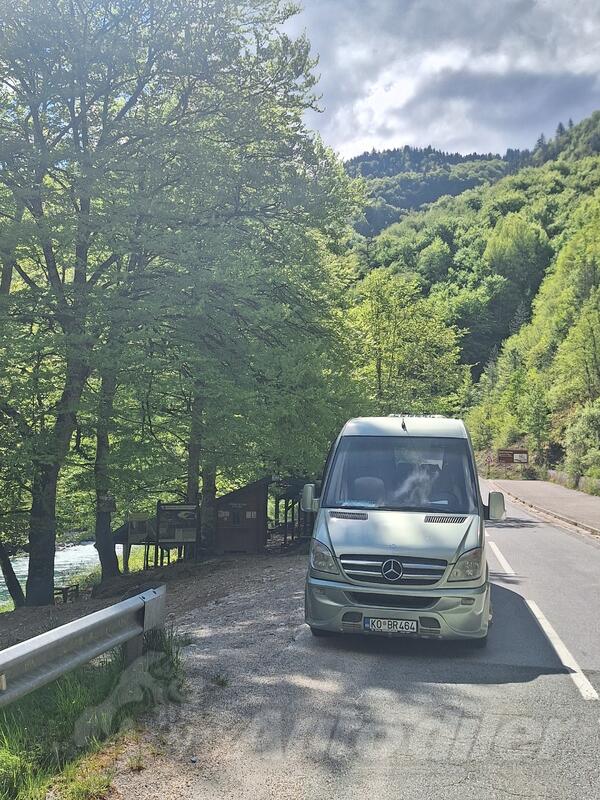 Mercedes Benz - sprinter 519
