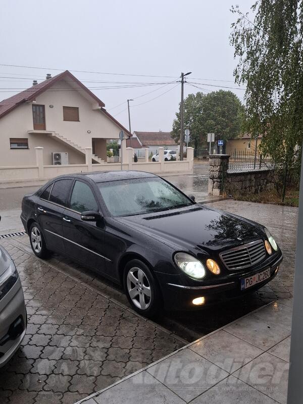 Mercedes Benz - E 220 - 220cdi Automatik Elegance