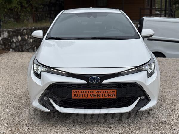 Toyota - Corolla - 1.8//HYBRID-BENZIN//99.000km//04.2022god