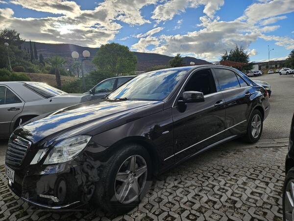 Mercedes Benz - E 220 - E220 cdi