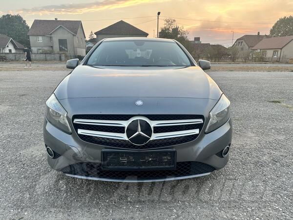 Mercedes Benz - A 180