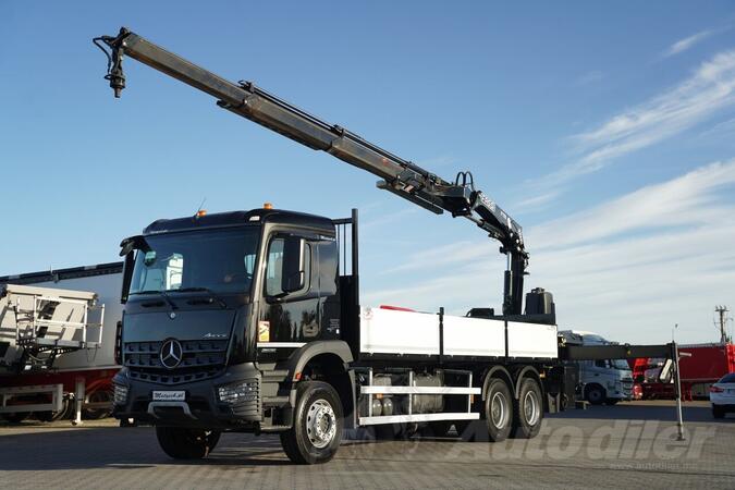 Mercedes Benz - AROCS 2636 / 6 X 4 / SANDUK 6,8 M / HDS FASSI F175A.2.23 / KAMION SA PLATFORMOM I...