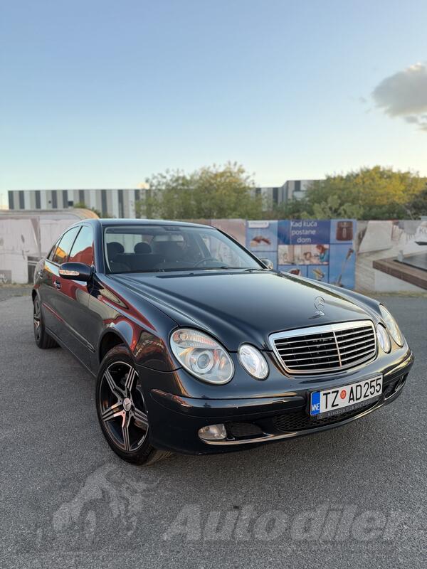 Mercedes Benz - E 220 - 220