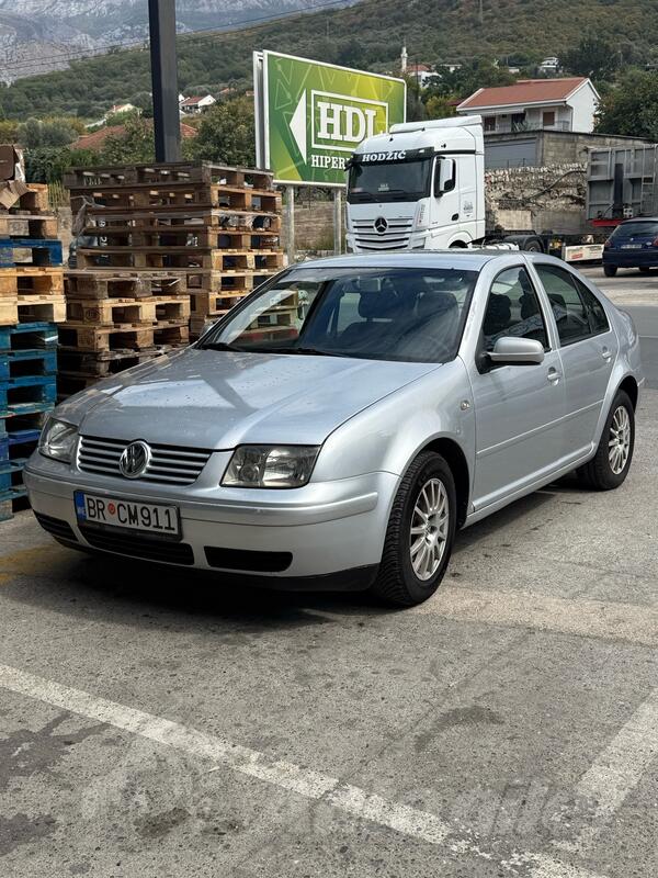 Volkswagen - Bora - 1.9 tdi