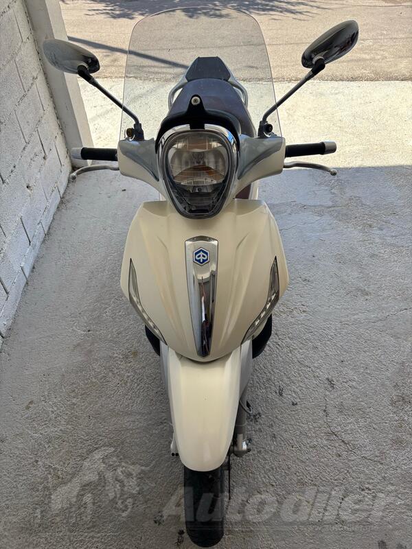 Piaggio - Beverly