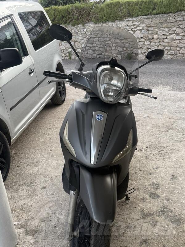 Piaggio - BEVERLY