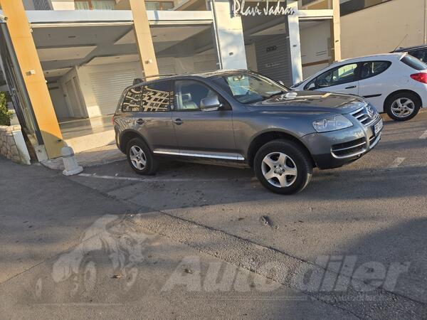 Volkswagen - Touareg - 2.5