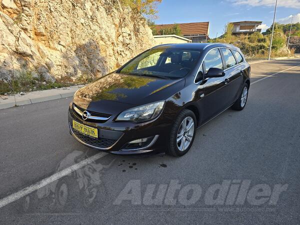 Opel - Astra - 1.6 TDCI 81KW